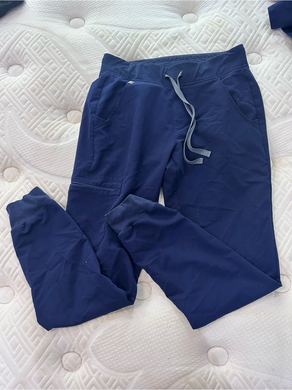 Figs Women’s Navy BlueJogger Scrub Pants